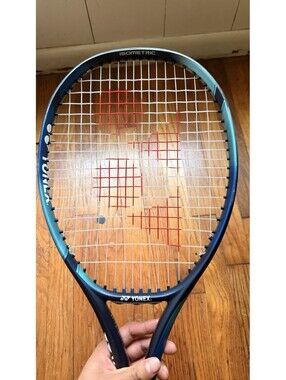 YONEX Juniors EZONE 25 Tennis Racket G0 Grip 35-45 Lbs 102in² 240g 16x18